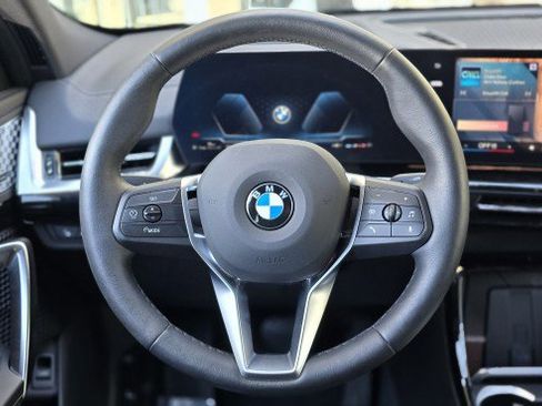 Certified 2025 BMW X2 xDrive28i w/ Premium Package image 15