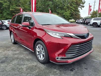 Used 2023 Toyota Sienna Limited