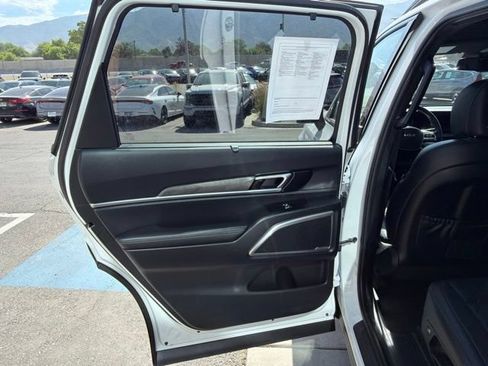 Certified 2025 Kia Telluride EX X-Line AWD/4WD image 21