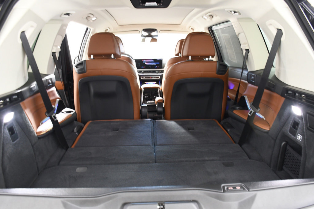 Used 2023 BMW X7 xDrive40i w/ Executive Package AWD/4WD image 24
