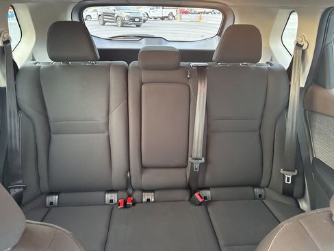 Used 2023 Nissan Rogue S image 22