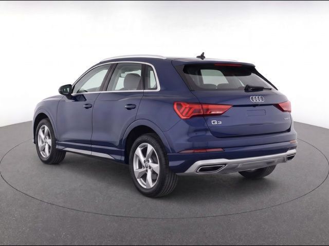 Used 2020 Audi Q3 2.0T Premium Plus AWD/4WD image 4