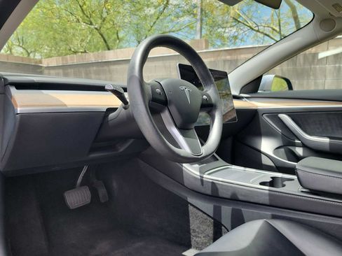 Used 2023 Tesla Model 3 Standard Range RWD image 10