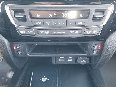 Used 2025 Honda Ridgeline Black Edition image 14