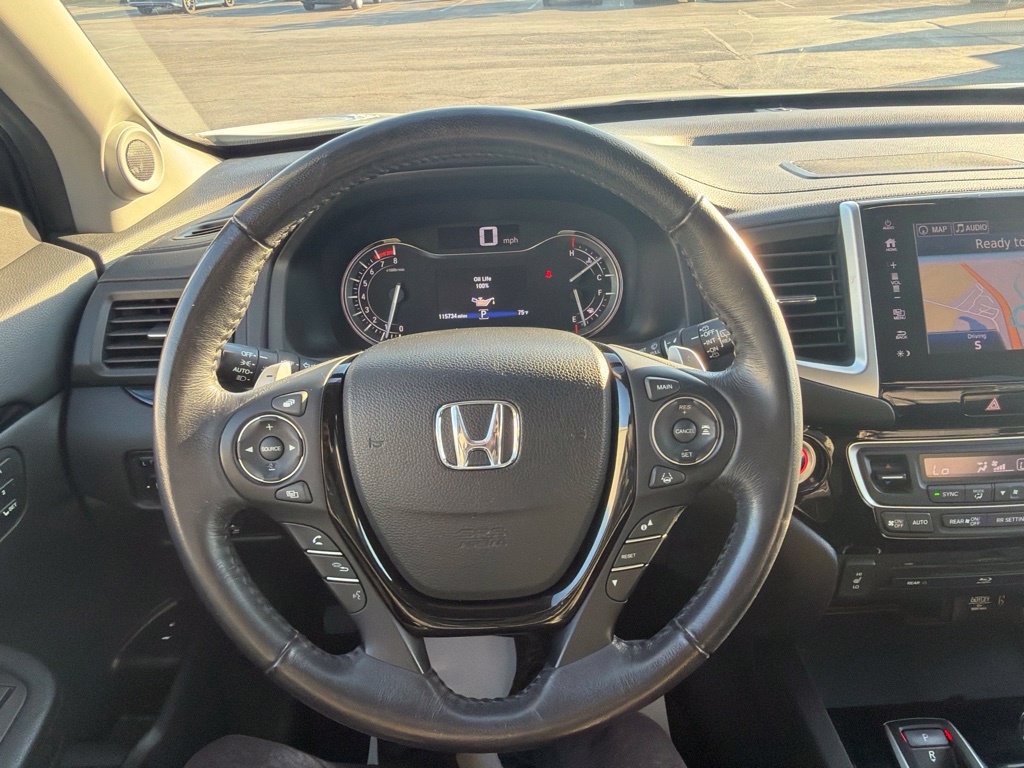 Used 2017 Honda Pilot Touring image 16