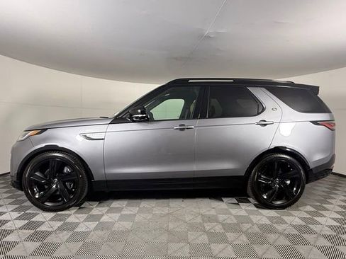 New 2026 Land Rover Discovery Limited Edition image 3