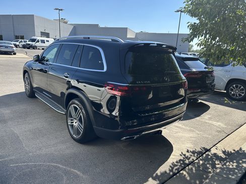 Used 2024 Mercedes-Benz GLS 450 4MATIC image 5