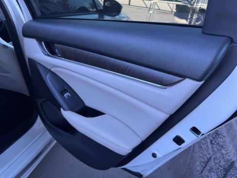 Used 2021 Honda Accord EX-L image 22