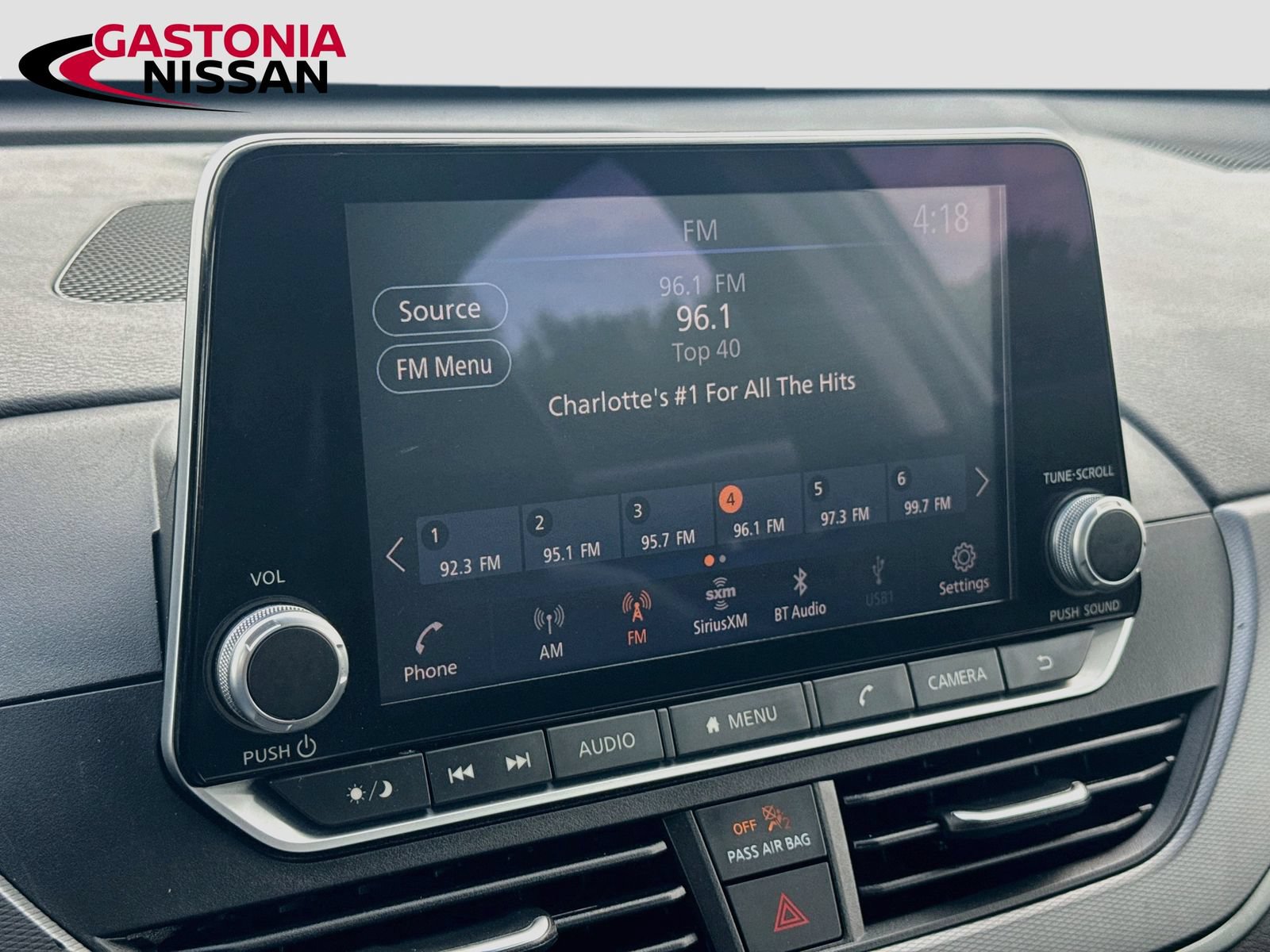 Used 2025 Nissan Altima 2.5 SR FWD image 18