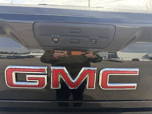 Used 2021 GMC Sierra 1500 AT4 w/ AT4 Premium Package AWD/4WD image 33