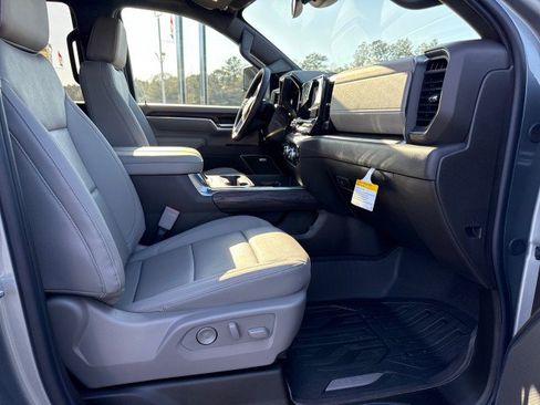 New 2026 GMC Sierra 2500 SLT image 11