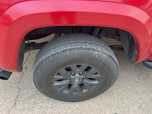 Used 2022 Toyota Tacoma SR5 image 14