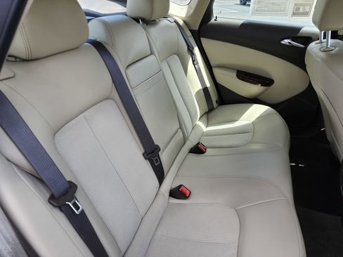 Used 2013 Buick Verano FWD image 18