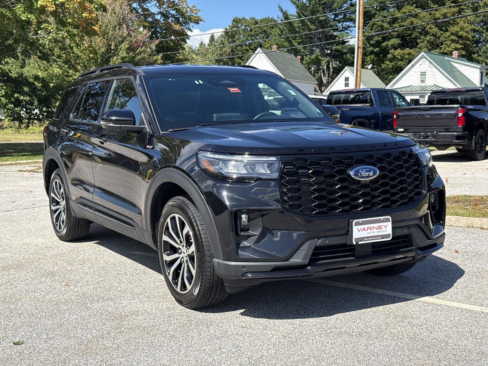 Used 2026 Ford Explorer ST-Line AWD/4WD image 3