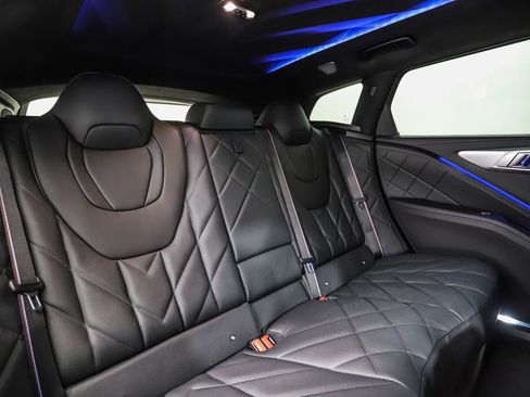 New 2026 BMW XM Label Red image 28