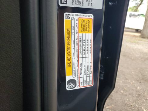 Used 2023 GMC Yukon SLT RWD image 31