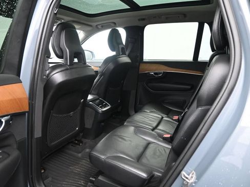 Used 2022 Volvo XC90 T6 Momentum w/ Climate Package AWD/4WD image 24