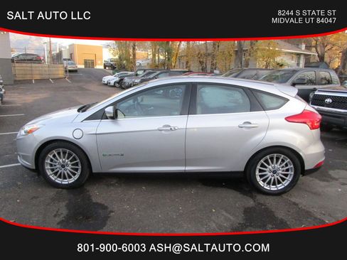 Used 2016 Ford Focus Electric Hatchback image 4