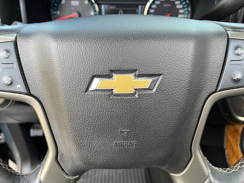 Used 2017 Chevrolet Silverado 1500 High Country image 15