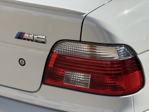 Used 2003 BMW M5 RWD image 11