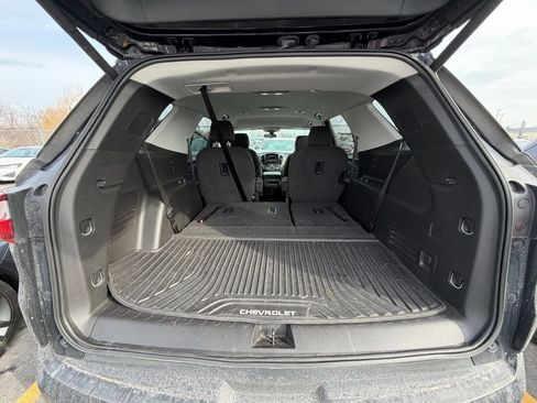 Used 2019 Chevrolet Traverse LT image 12