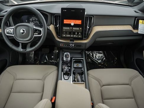 New 2026 Volvo XC60 B5 Plus w/ Protection Package Premier image 21
