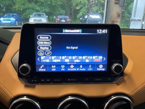 Used 2023 Nissan Sentra SV w/ SV Premium Package FWD image 17
