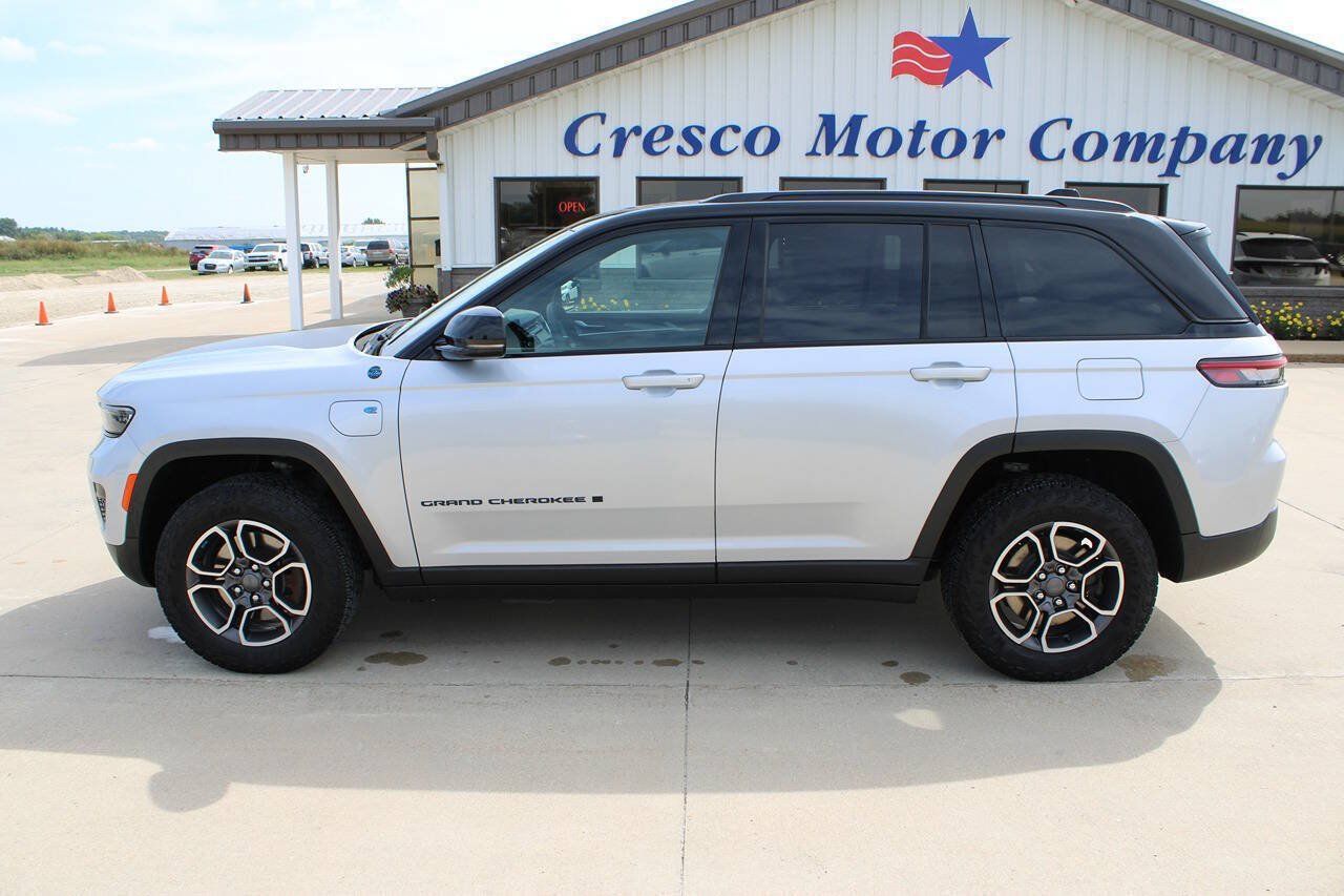 Used 2022 Jeep Grand Cherokee Trailhawk w/ Luxury Tech Group III AWD/4WD image 8
