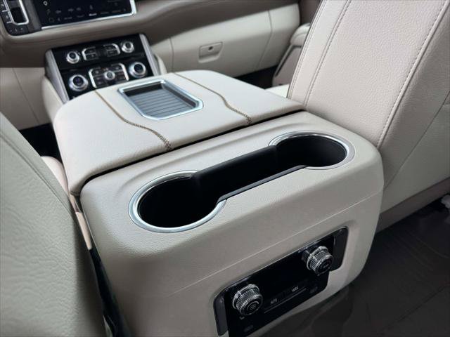 Used 2023 GMC Yukon Denali w/ LPO, Floor Liner Package AWD/4WD image 16