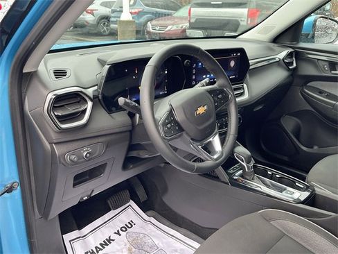 Certified 2025 Chevrolet TrailBlazer LT w/ Convenience Package image 10