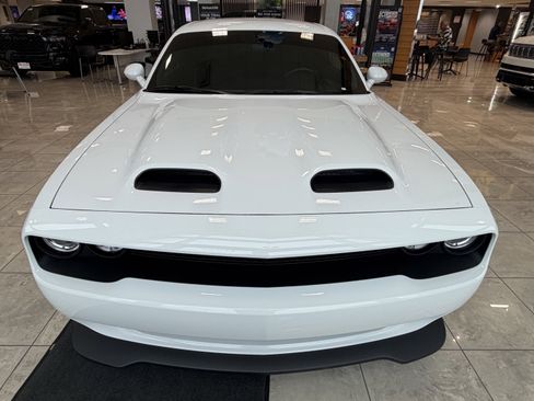 Used 2023 Dodge Challenger SRT Hellcat w/ Driver Convenience Group image 17