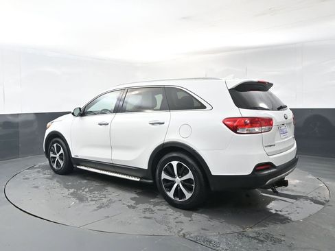 Used 2016 Kia Sorento EX image 3