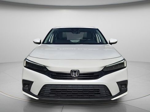 Used 2024 Honda Civic Touring image 4