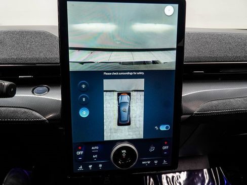 Used 2025 Ford Mustang Mach-E GT image 25