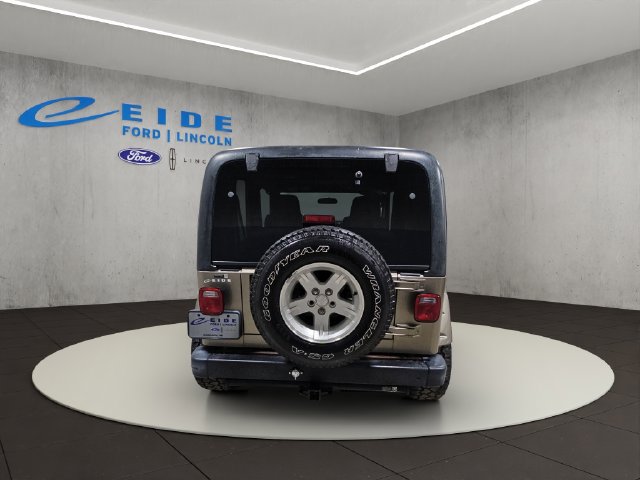 Used 2004 Jeep Wrangler 4WD w/ Dual Top Group image 9