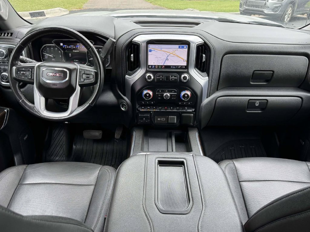 Used 2021 GMC Sierra 1500 SLT w/ Technology Package AWD/4WD image 3