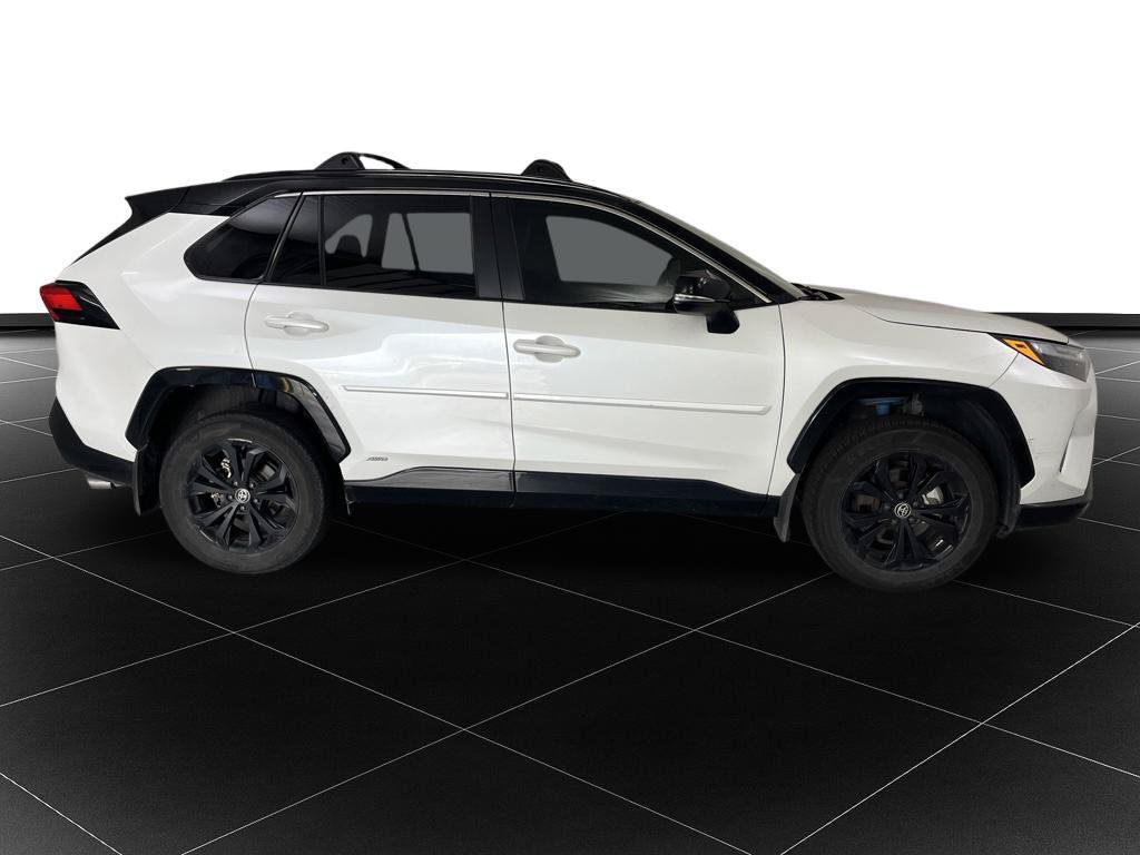 Used 2025 Toyota RAV4 XSE AWD/4WD image 6