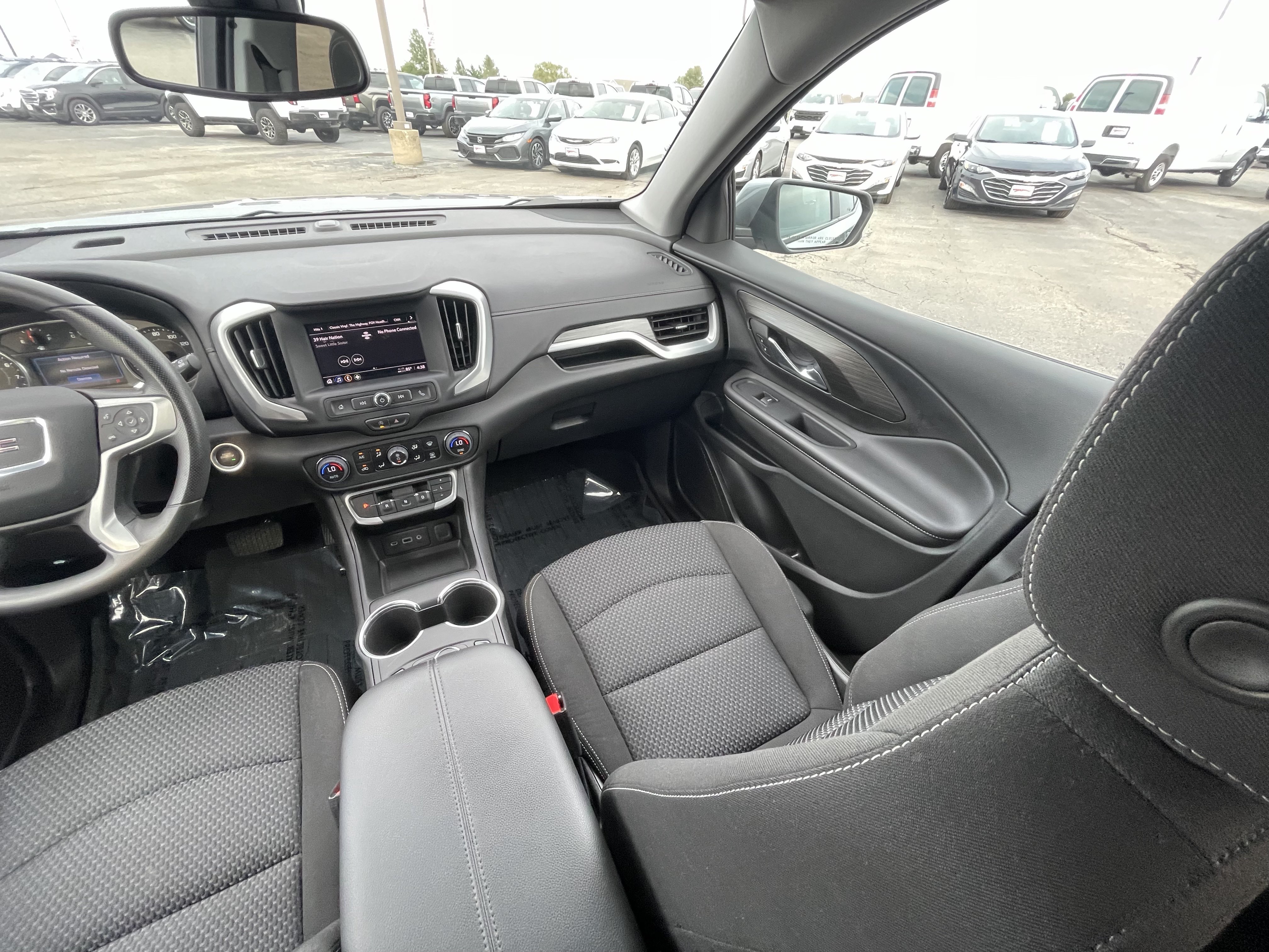 Certified 2023 GMC Terrain SLE w/ Driver Convenience Package AWD/4WD image 28