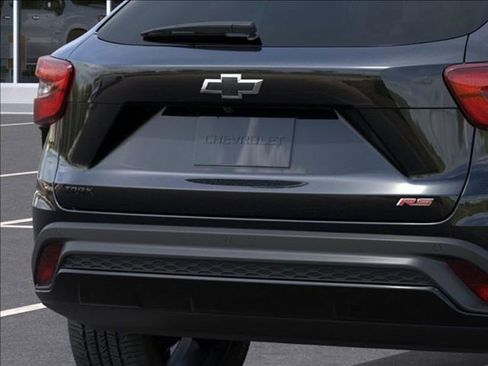 New 2026 Chevrolet Trax RS w/ Driver Confidence Package image 14