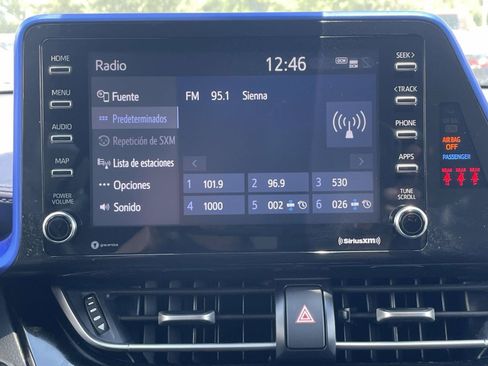 Used 2022 Toyota C-HR XLE FWD image 26