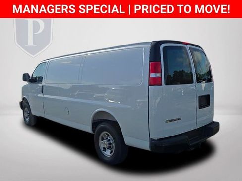 New 2025 Chevrolet Express 2500 Extended w/ Enhanced Convenience Package image 9