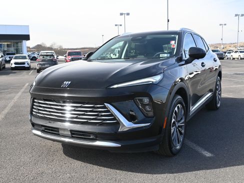 Used 2025 Buick Envision Preferred image 4