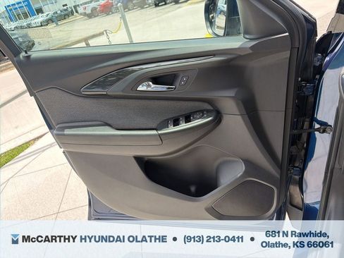 Used 2022 Chevrolet TrailBlazer LT w/ Convenience Package FWD image 31