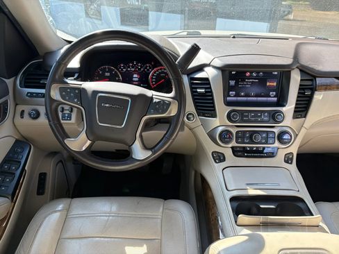 Used 2015 GMC Yukon XL Denali w/ Touring Package AWD/4WD image 26