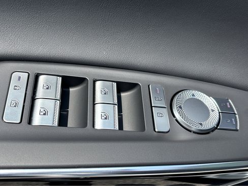 New 2026 Genesis GV70 2.5T image 27