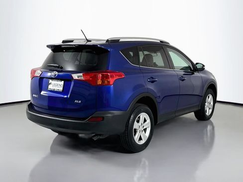 Used 2014 Toyota RAV4 XLE FWD image 5