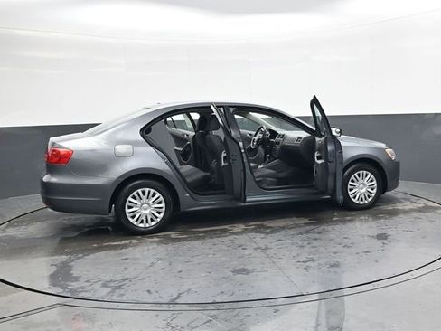 Used 2014 Volkswagen Jetta S image 39