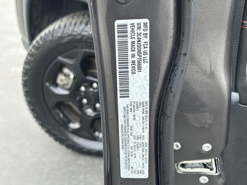 Used 2023 Jeep Compass Trailhawk image 33