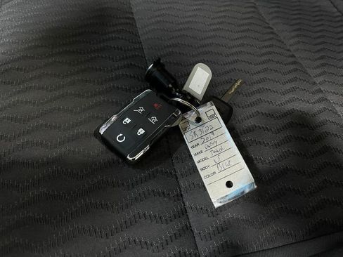 Used 2019 Chevrolet Tahoe LS w/ All-Season Package image 36