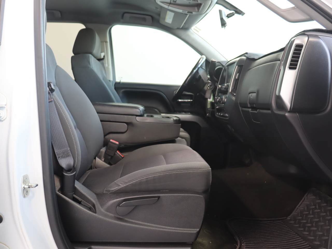 Used 2017 Chevrolet Silverado 1500 LT w/ All Star Edition RWD image 19